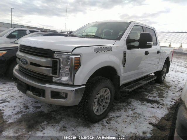 Ford F250 Super Duty 2018 1FT7W2B63JEB00074 Image 2