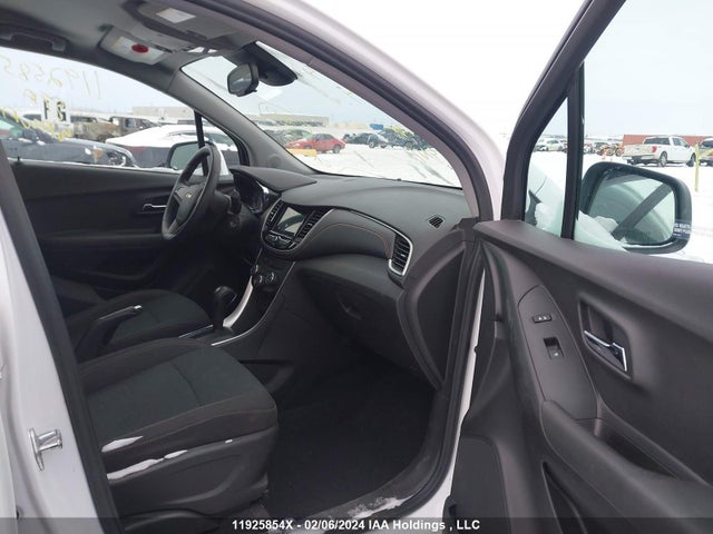 Chevrolet Trax 2019 3GNCJNSB2KL300254 Image 5