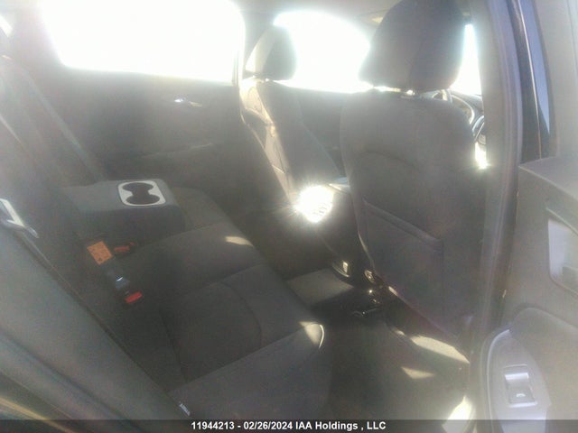 1G1ZD5ST2PF199438 Chevrolet Malibu