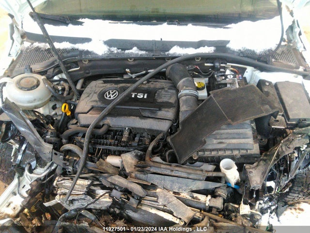 3VWA17AU3JM268824 Volkswagen GOLF