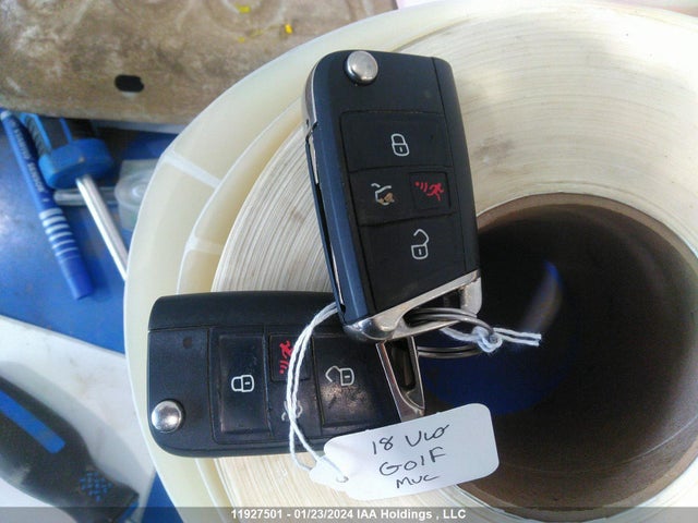 3VWA17AU3JM268824 Volkswagen GOLF