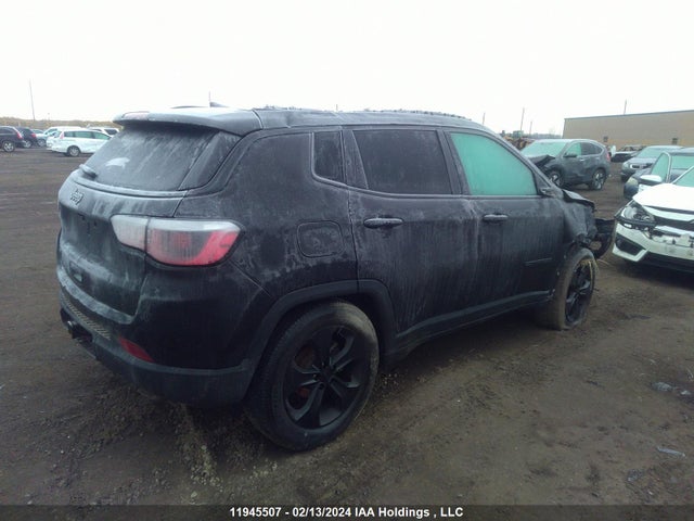 3C4NJDBB7JT493639 Jeep Compass Latitude