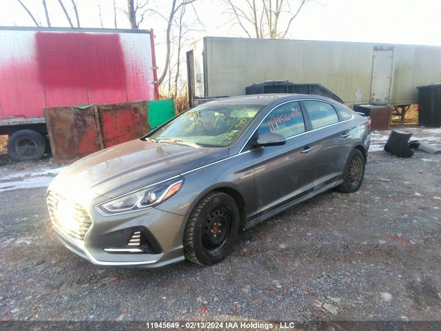 Hyundai Sonata Essential 2019 5NPE24AF9KH729887 Image 2