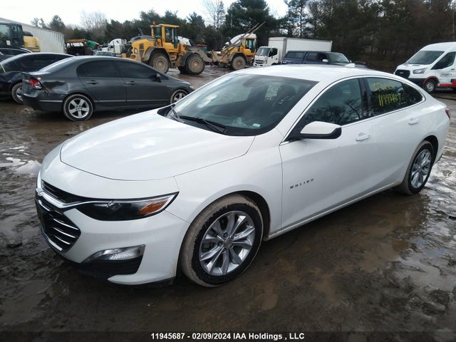 1G1ZD5ST9NF182018 Chevrolet Malibu