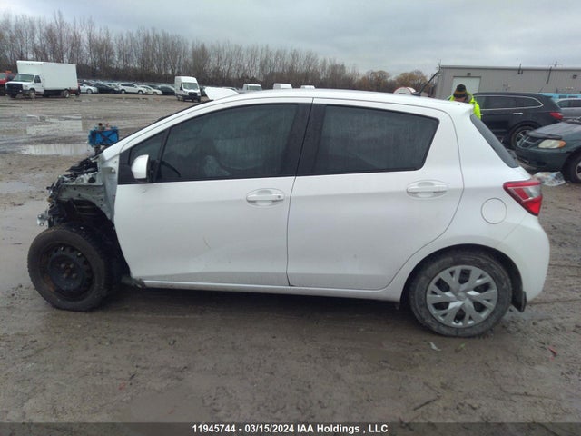 Toyota YARIS LE 2019 VNKKTUD38KA105563 Image 14