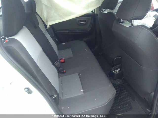 Toyota YARIS LE 2019 VNKKTUD38KA105563 Image 8