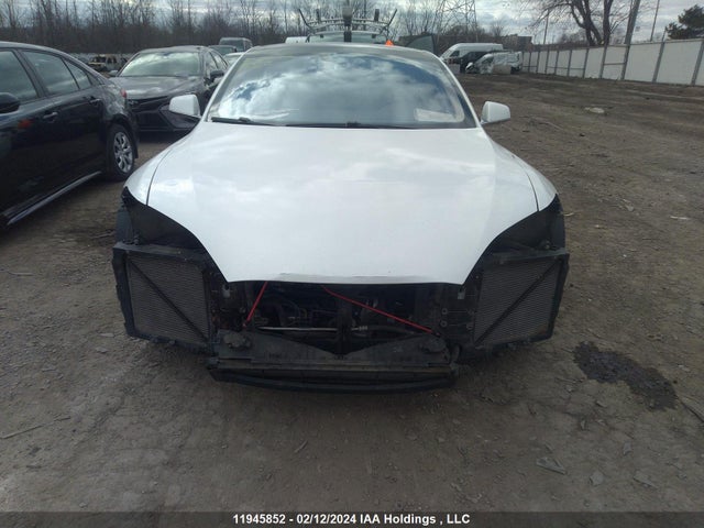 5YJSA1E28GF135728 Tesla MODEL S