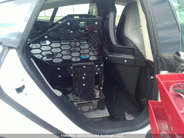 5YJSA1E28GF135728 Tesla MODEL S