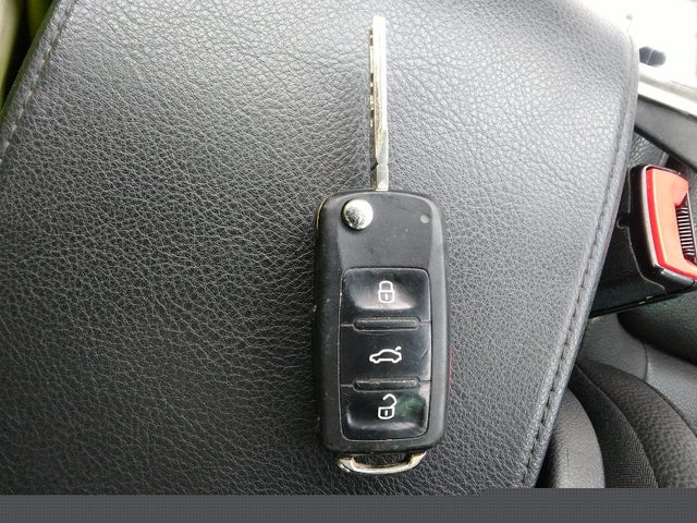 WVGJV7AX3FW062908 Volkswagen Tiguan S/se/sel/r-line