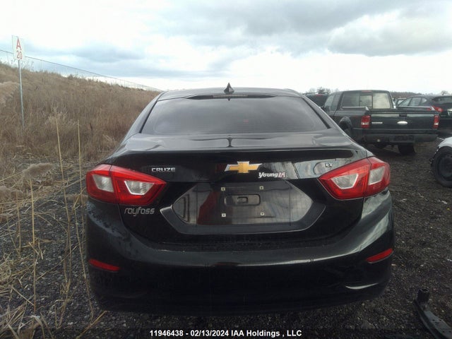 Chevrolet Cruze 2017 1G1BE5SM0H7142917 Image 17