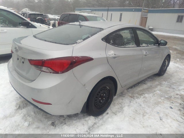 Hyundai ELANTRA GL 2015 5NPDH4AE4FH634791 Image 4