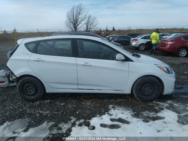 Hyundai ACCENT 2017 KMHCT5AE7HU361320 Image 14