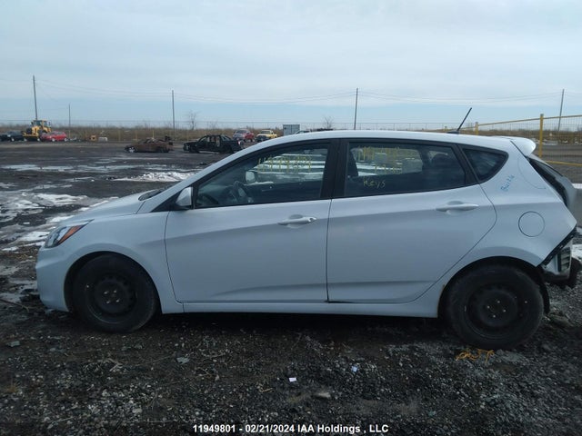 Hyundai ACCENT 2017 KMHCT5AE7HU361320 Image 15