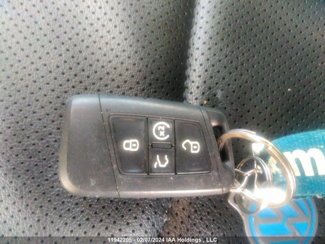 3VV4B7AX6NM029167 Volkswagen TIGUAN