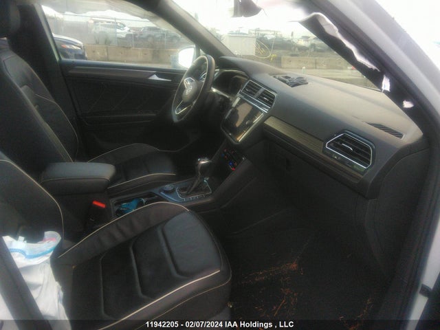3VV4B7AX6NM029167 Volkswagen TIGUAN