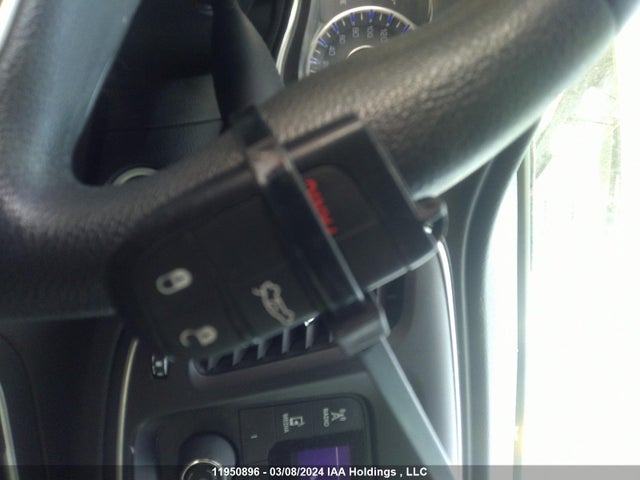 Chrysler 200 LX 2015 1C3CCCFB5FN570428 Image 11