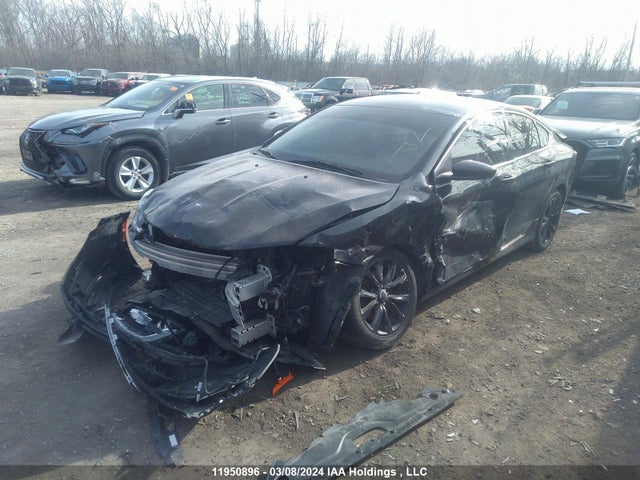 1C3CCCFB5FN570428 Chrysler 200 LX