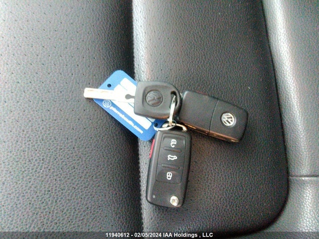WVGNV7AX0HK039551 Volkswagen TIGUAN