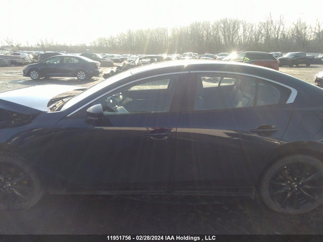 JM1BPBDY5M1317952 Mazda 3 Premium