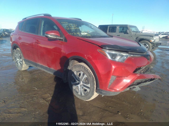 Toyota RAV4 LE 2017 2T3BFREV8HW635426 Image 1
