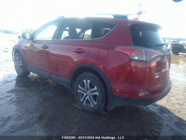 Toyota RAV4 LE 2017 2T3BFREV8HW635426 Image 3