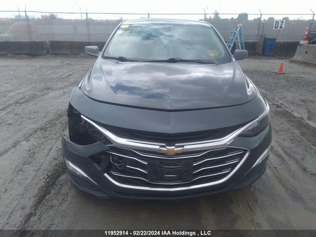 1G1ZB5ST5LF000320 Chevrolet Malibu