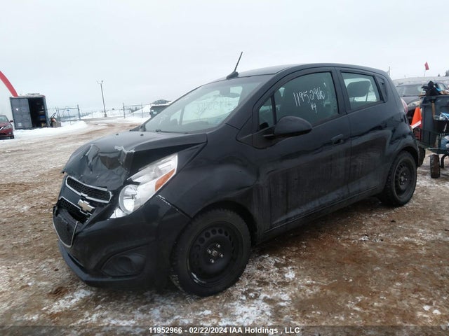 Chevrolet SPARK 1LT 2014 KL8CD6S99EC512290 Image 2