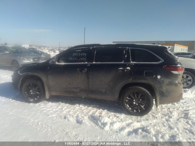 Toyota Highlander Se/xle 2019 5TDJZRFH4KS579876 Image 15