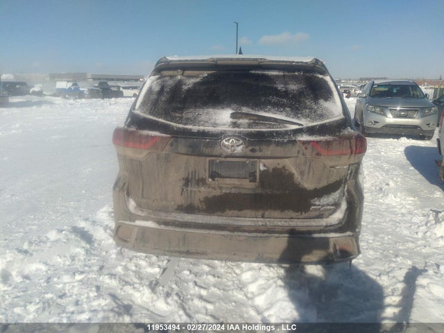 Toyota Highlander Se/xle 2019 5TDJZRFH4KS579876 Image 17