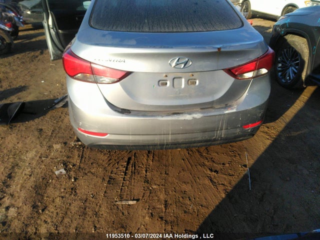 Hyundai ELANTRA GL 2015 5NPDH4AE3FH618274 Image 16