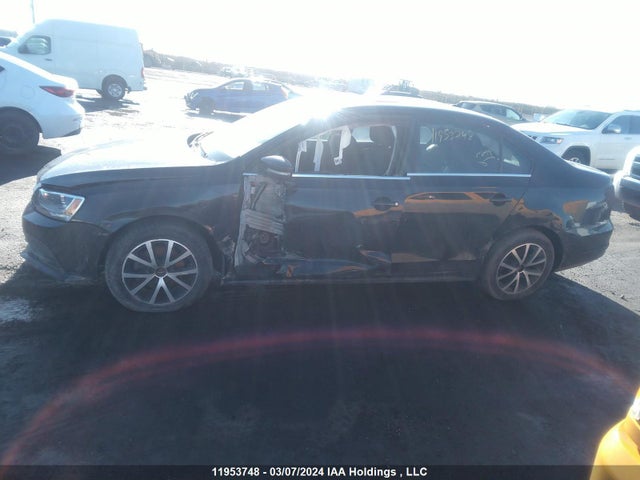 3VWD07AJ4FM351790 Volkswagen JETTA SE