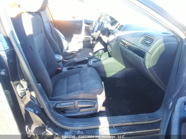 3VWD07AJ4FM351790 Volkswagen JETTA SE