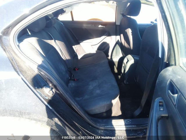 3VWD07AJ4FM351790 Volkswagen JETTA SE