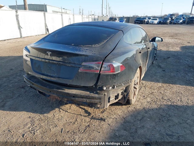 5YJSA1E51NF462253 Tesla MODEL S