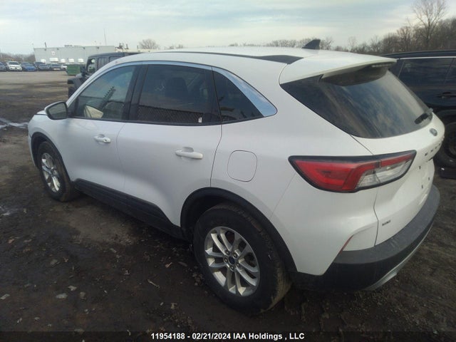 1FMCU9G68MUA71800 Ford ESCAPE SE