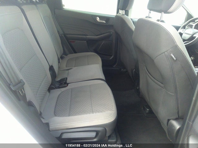 1FMCU9G68MUA71800 Ford ESCAPE SE