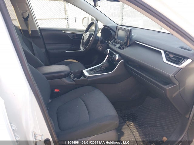 Toyota RAV4 LE 2019 2T3Z1RFV9KW006552 Image 5