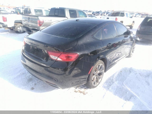1C3CCCBG7FN718242 Chrysler 200 S
