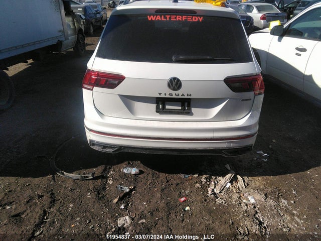 3VV8B7AX4RM012553 Volkswagen Tiguan