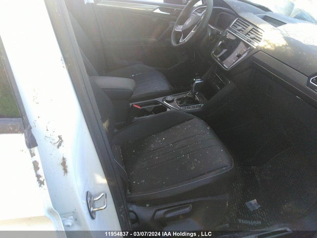 3VV8B7AX4RM012553 Volkswagen Tiguan