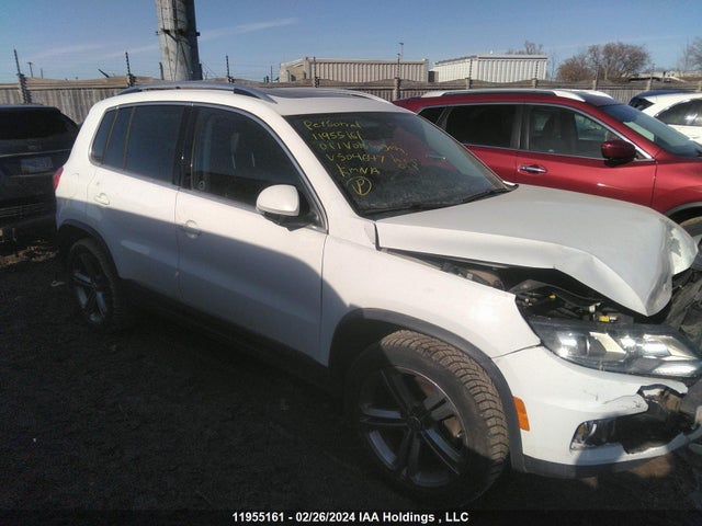 WVGLV7AX5HW504647 Volkswagen Tiguan