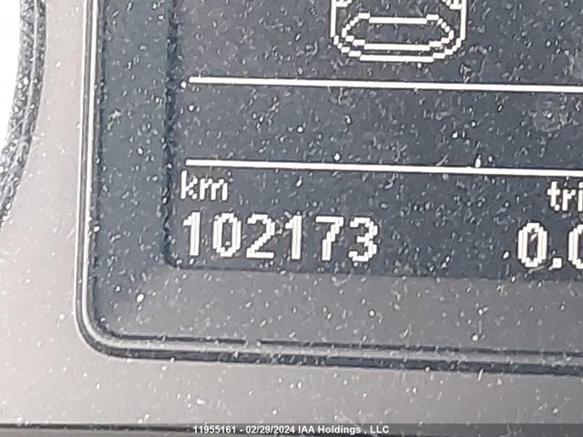 WVGLV7AX5HW504647 Volkswagen Tiguan