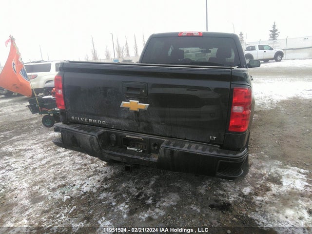 Chevrolet SILVERADO 1500 2018 3GCUKREC0JG613302 Image 16