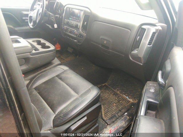 Chevrolet SILVERADO 1500 2018 3GCUKREC0JG613302 Image 5