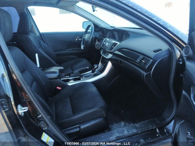 11955966 :رقم المزاد ، 1HGCR2F59FA800950 vin ، 2015 Honda Accord مزاد بيع