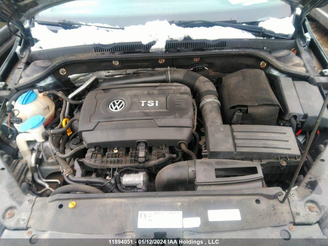 3VWD07AJ2FM205145 Volkswagen Jetta Sedan Comfortline/trendline+
