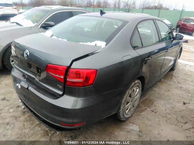 3VWD07AJ2FM205145 Volkswagen Jetta Sedan Comfortline/trendline+