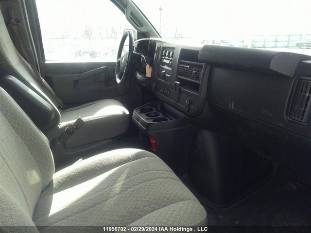 Chevrolet EXPRESS CARGO VAN 2021 1GCWGBFP5M1161272 Image 5
