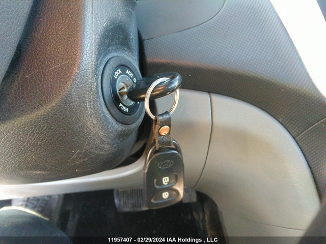 Hyundai Accent 2016 KMHCT4AE7GU988026 Image 32
