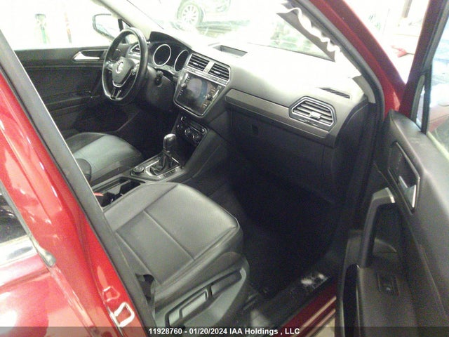 3VV2B7AX1JM219976 Volkswagen TIGUAN